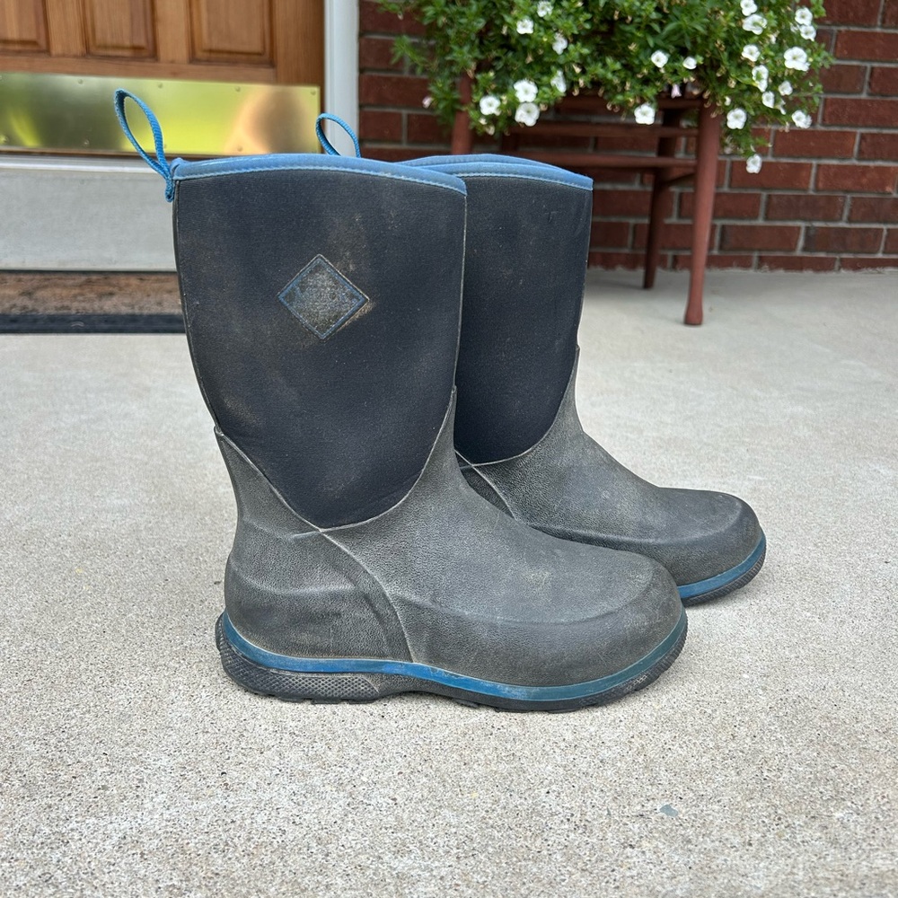 Kids Waterproof black Boots